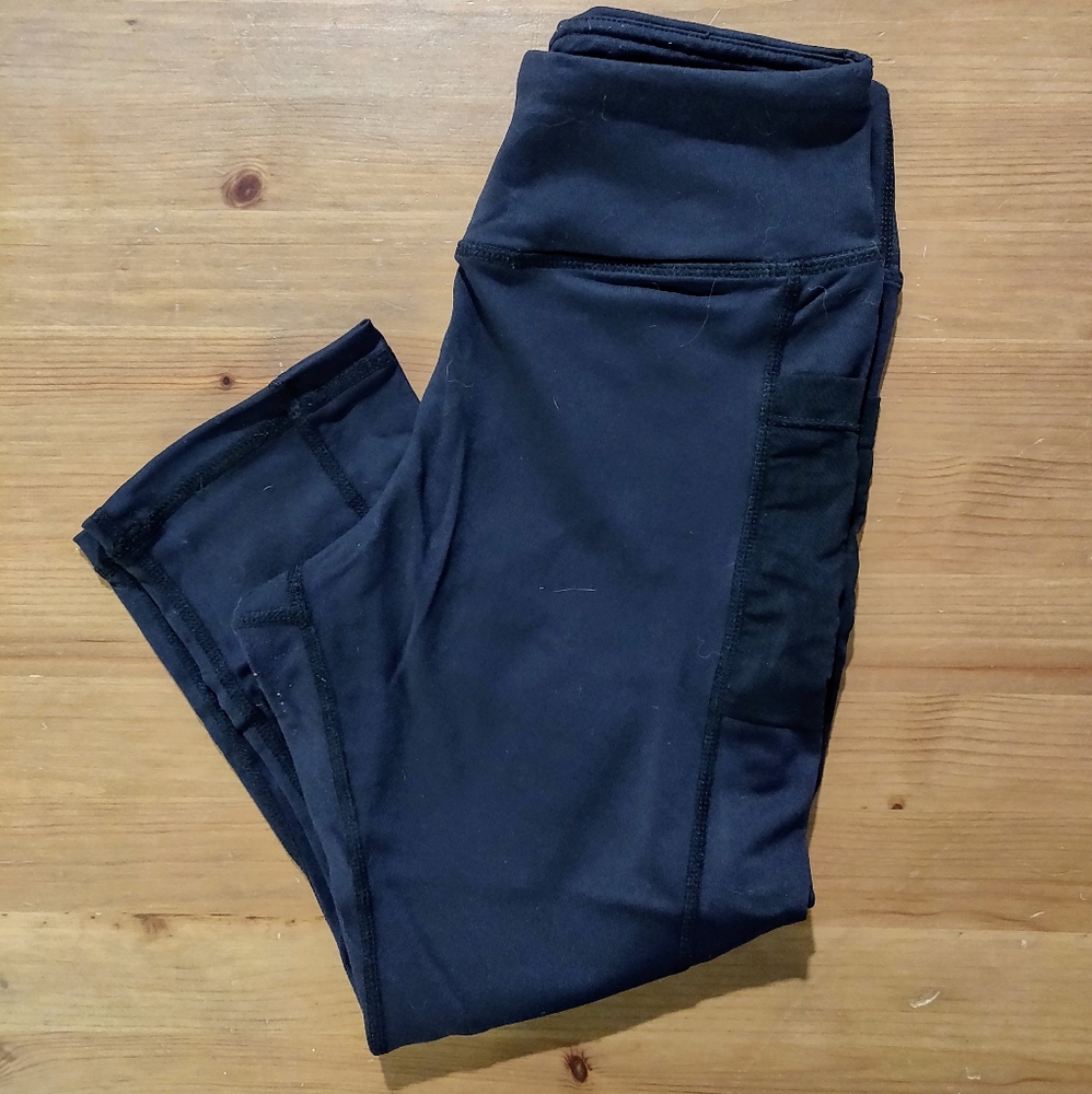 Senita Fierce Capri Leggings